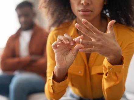 Rolling Meadows, IL divorce lawyer temporary alimony child support